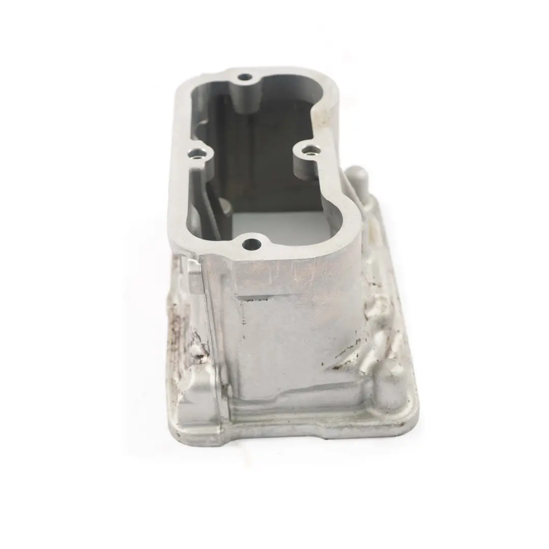 N55 Obudowa Osłona Świecy do BMW E70 E71 E90 LCI F10 o numerze 7570028 BMW E70 E71 E90 LCI F10 N55 Obudowa Osłona Świecy - SKU 7570028 - Numer Części 7570028