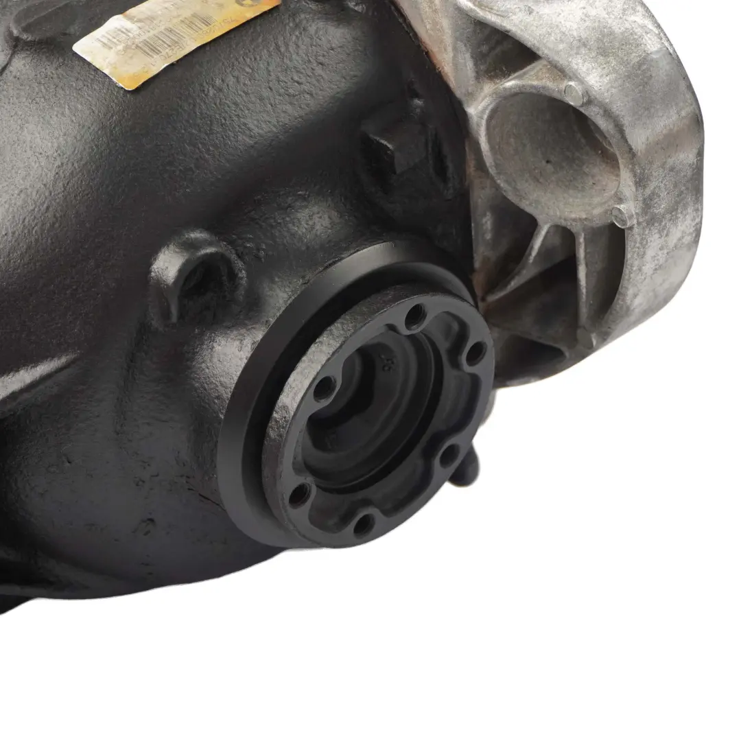 Dyferencjał 2,56 do BMW E82 135i E92 335i o numerze 7570280 BMW E82 135i E92 335i Dyferencjał 2,56 - SKU 7570280 - Numer Części 7570280