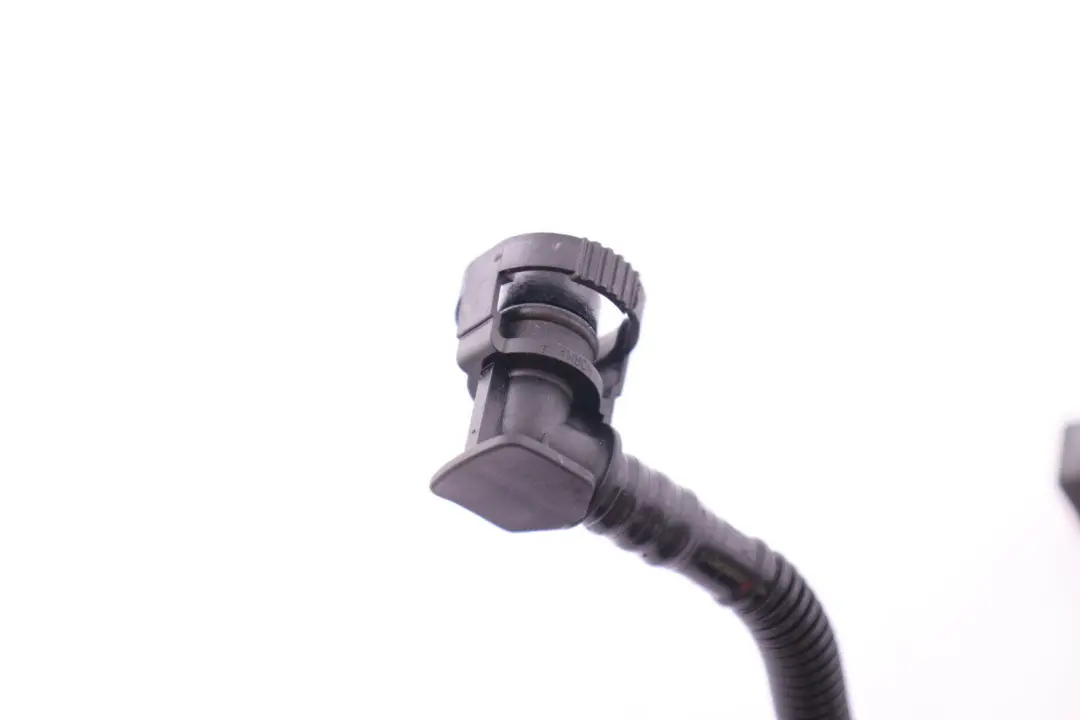 Valvula de Ventillacion Deposito Combustible con Tubo para BMW E60 E90 E91 LCI F10 con número de pieza 7572238 BMW E60 E90 E91 LCI F10 Valvula de Ventillacion Deposito Combustible con Tubo - SKU 7572238 - Número de pieza 7572238