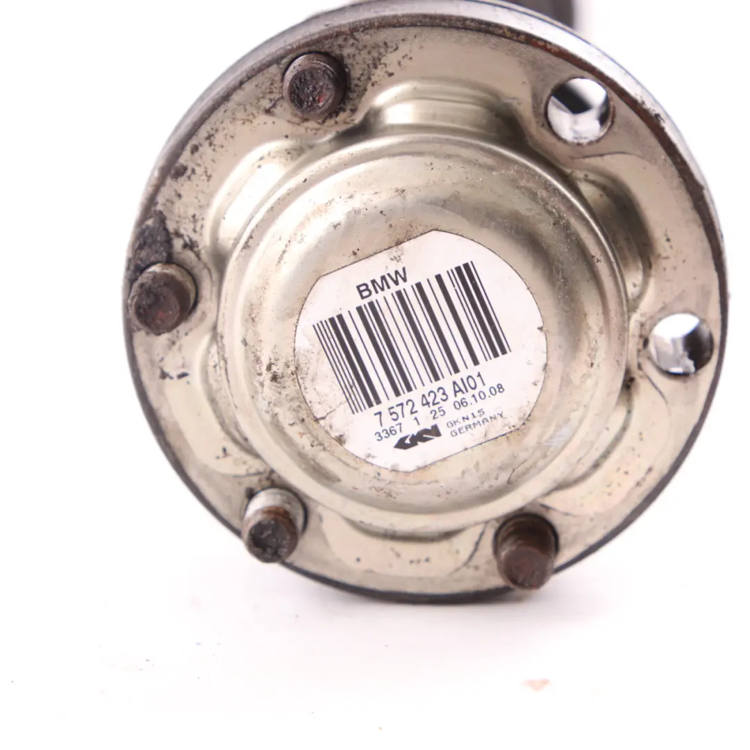 Albero trasmissione uscita albero LK=86MM D=27MM 7550021 per BMW E60 E61 con numero di parte 7572424 BMW E60 E61 Albero trasmissione uscita albero LK=86MM D=27MM 7550021 - SKU 7572424 - Numero di parte 7572424