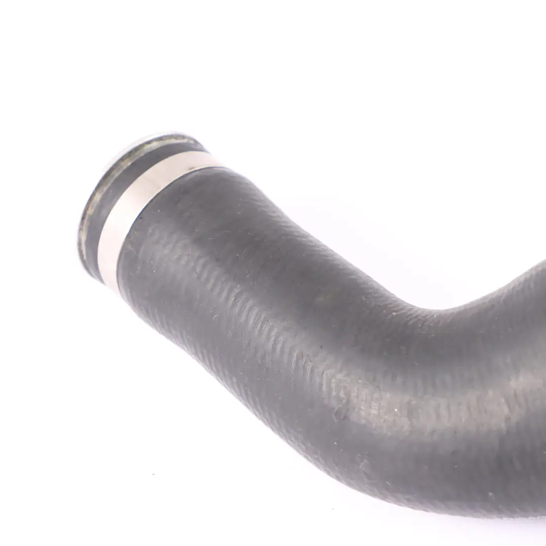 N63 Przewód Intercoolera Cyl.5-8 do BMW F10 F06 F12 F13 Benzyna o numerze 7575407 BMW F10 F06 F12 F13 Benzyna N63 Przewód Intercoolera Cyl.5-8 - SKU 7575407 - Numer Części 7575407