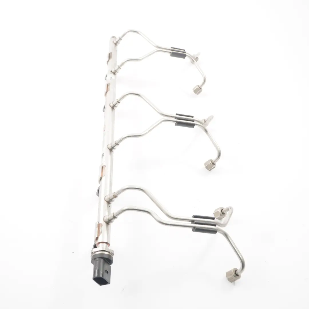 Rail BMW E90 LCI F20 F30 Petrol M135i 335i N55 Injector System to Fuel with Part number 7576779 Fuel Rail BMW E90 LCI F20 F30 Petrol M135i 335i N55 Injector System - SKU 7576779-1 - Part number 7576779