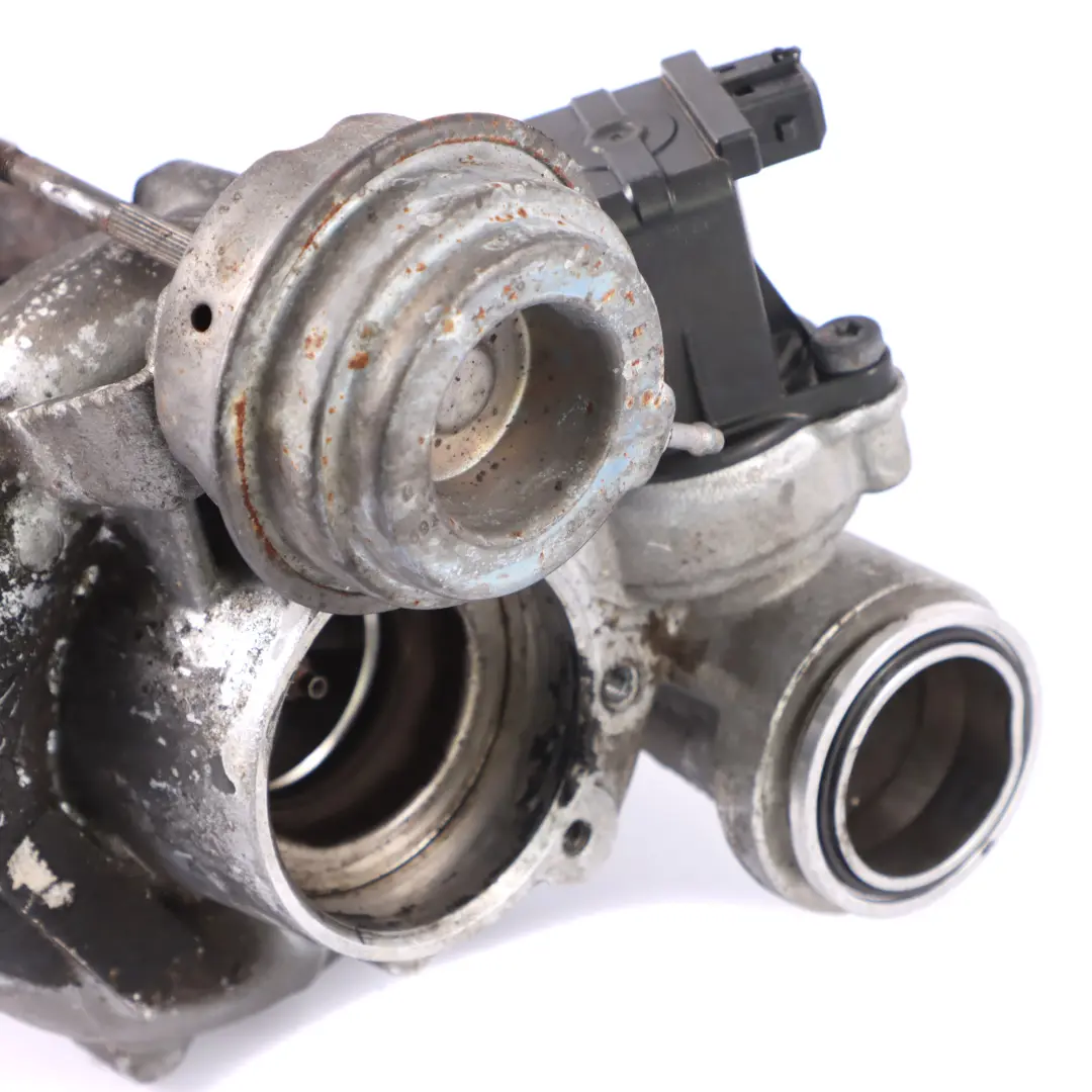  Turbocompresseur BMW F10 F12 F13 F07GT Moteur essence N63 Turbo Garrett - SKU 7576985 - Numéro de pièce 7576985