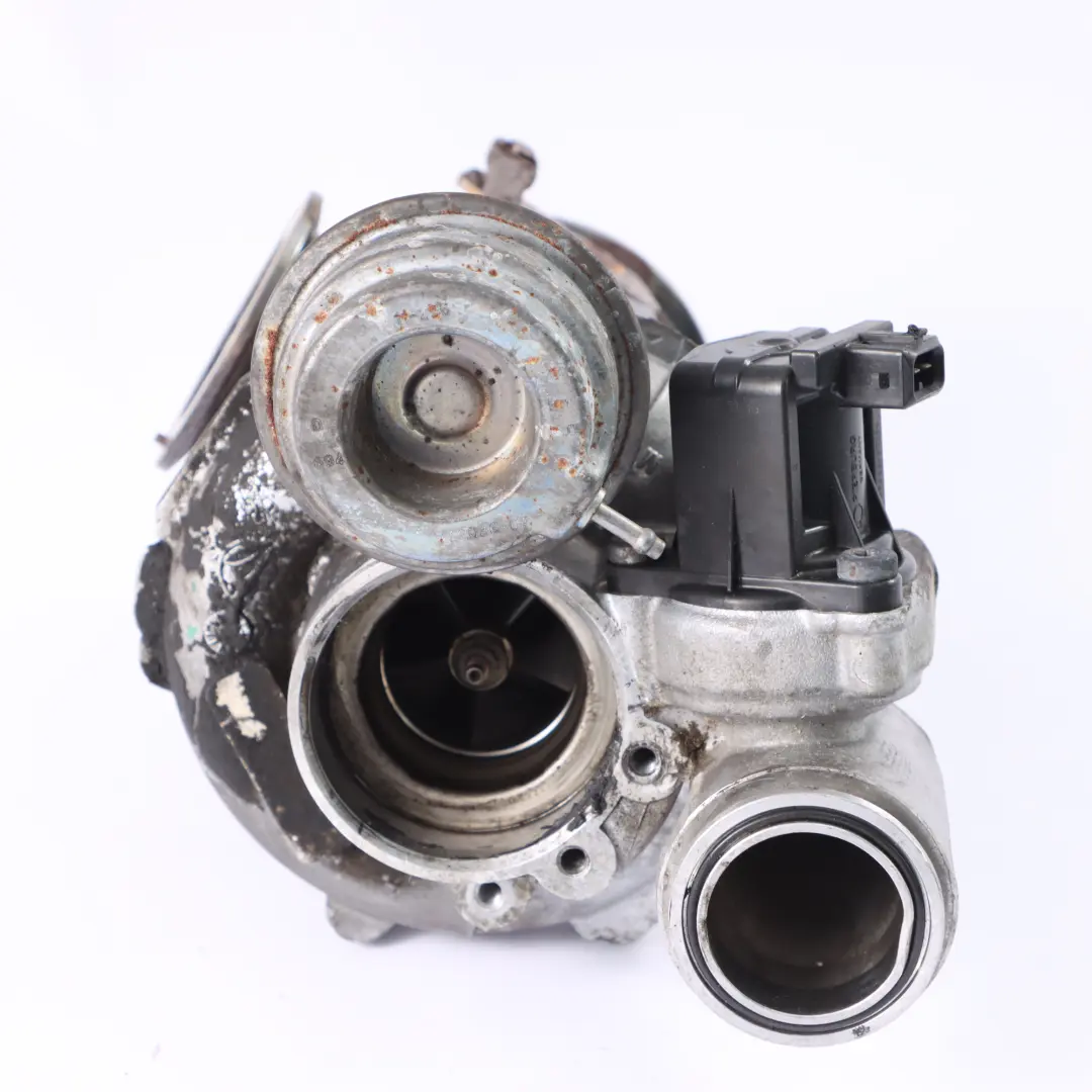 Turbocompresseur BMW F10 F12 F13 F07GT Moteur essence N63 Turbo Garrett pour à propos du numéro de pièce 7576985 Turbocompresseur BMW F10 F12 F13 F07GT Moteur essence N63 Turbo Garrett - SKU 7576985 - Numéro de pièce 7576985