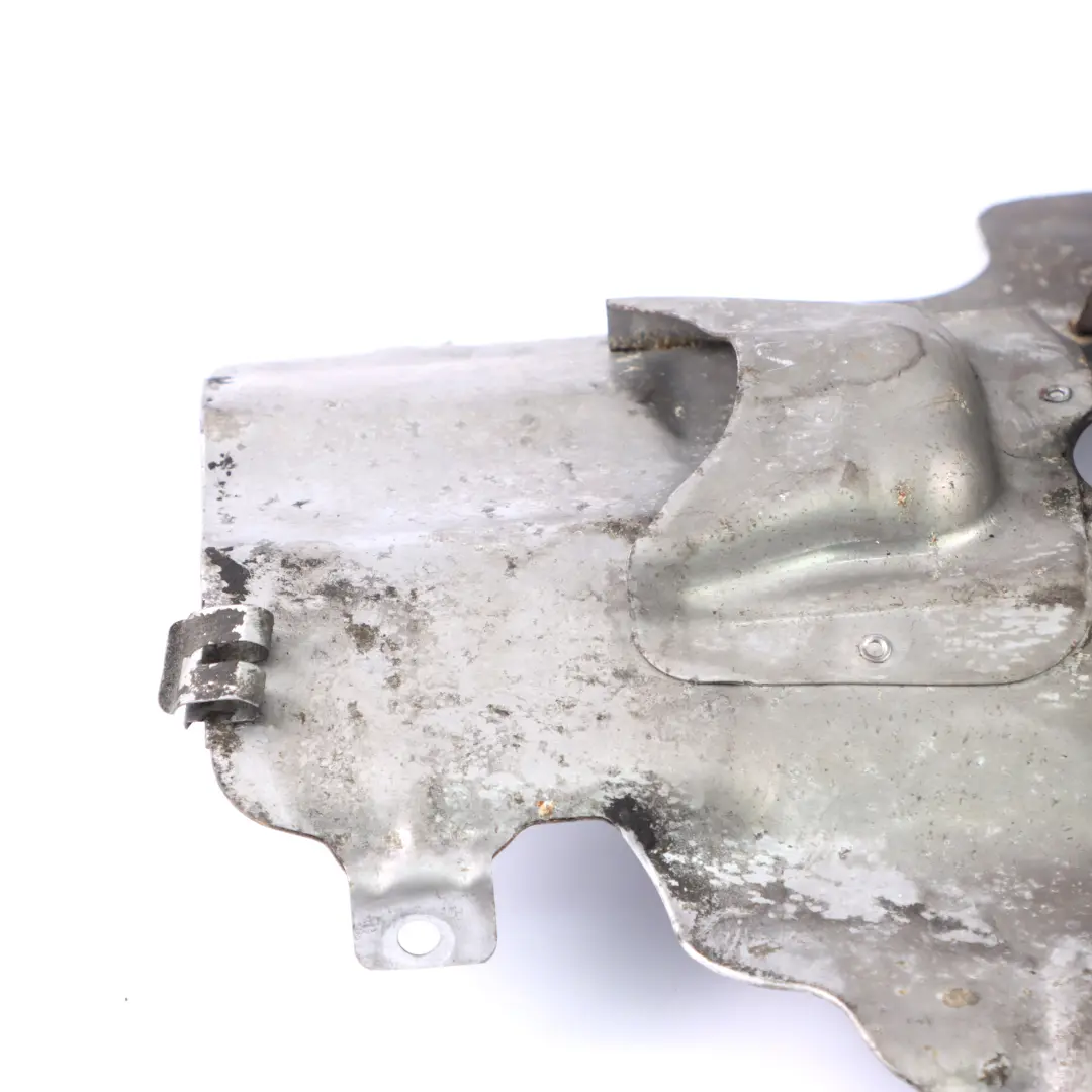 Protezione termica BMW F01 F02 F04 F10 F12 F13 Scudo turbocompressore per con numero di parte 7577004 Protezione termica BMW F01 F02 F04 F10 F12 F13 Scudo turbocompressore - SKU 7577004 - Numero di parte 7577004