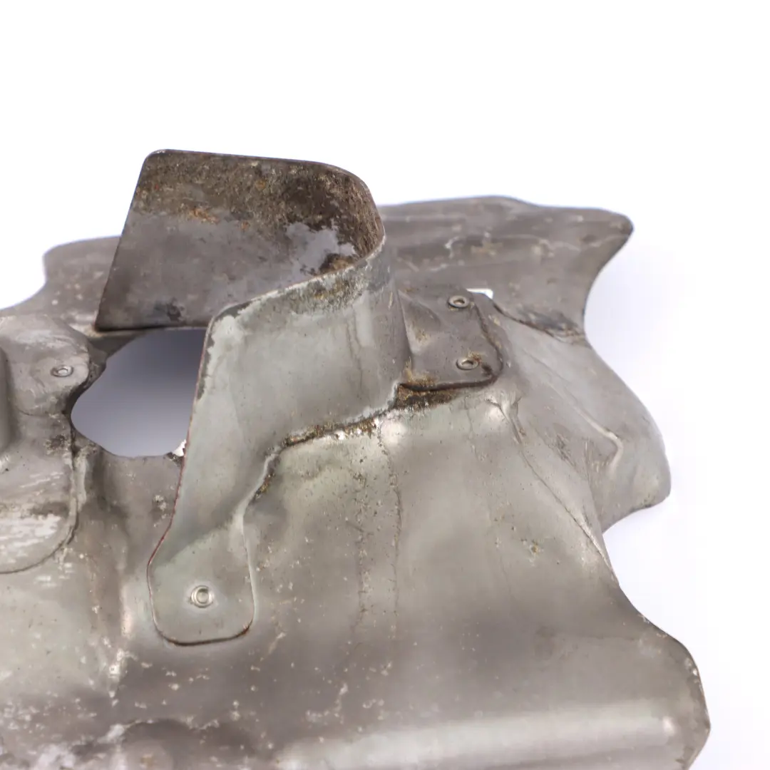 Protección Térmica BMW F01 F02 F04 F10 F12 F13 Escudo Turbocompresor para con número de pieza 7577004 Protección Térmica BMW F01 F02 F04 F10 F12 F13 Escudo Turbocompresor - SKU 7577004 - Número de pieza 7577004