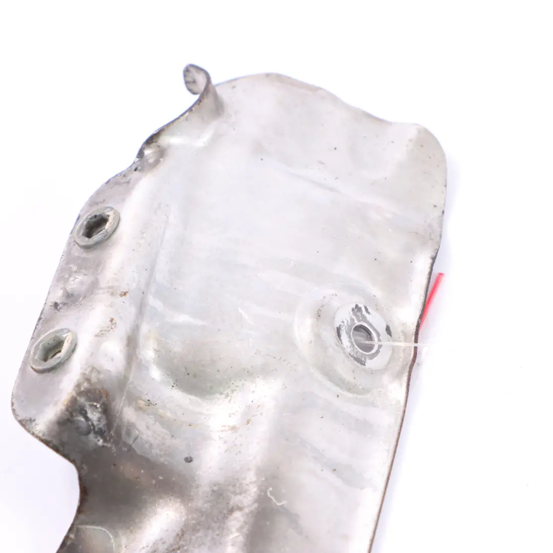 Protección Térmica BMW F01 F02 Escudo Térmico Turbocompresor Izquierdo para con número de pieza 7577006 Protección Térmica BMW F01 F02 Escudo Térmico Turbocompresor Izquierdo - SKU 7577006 - Número de pieza 7577006