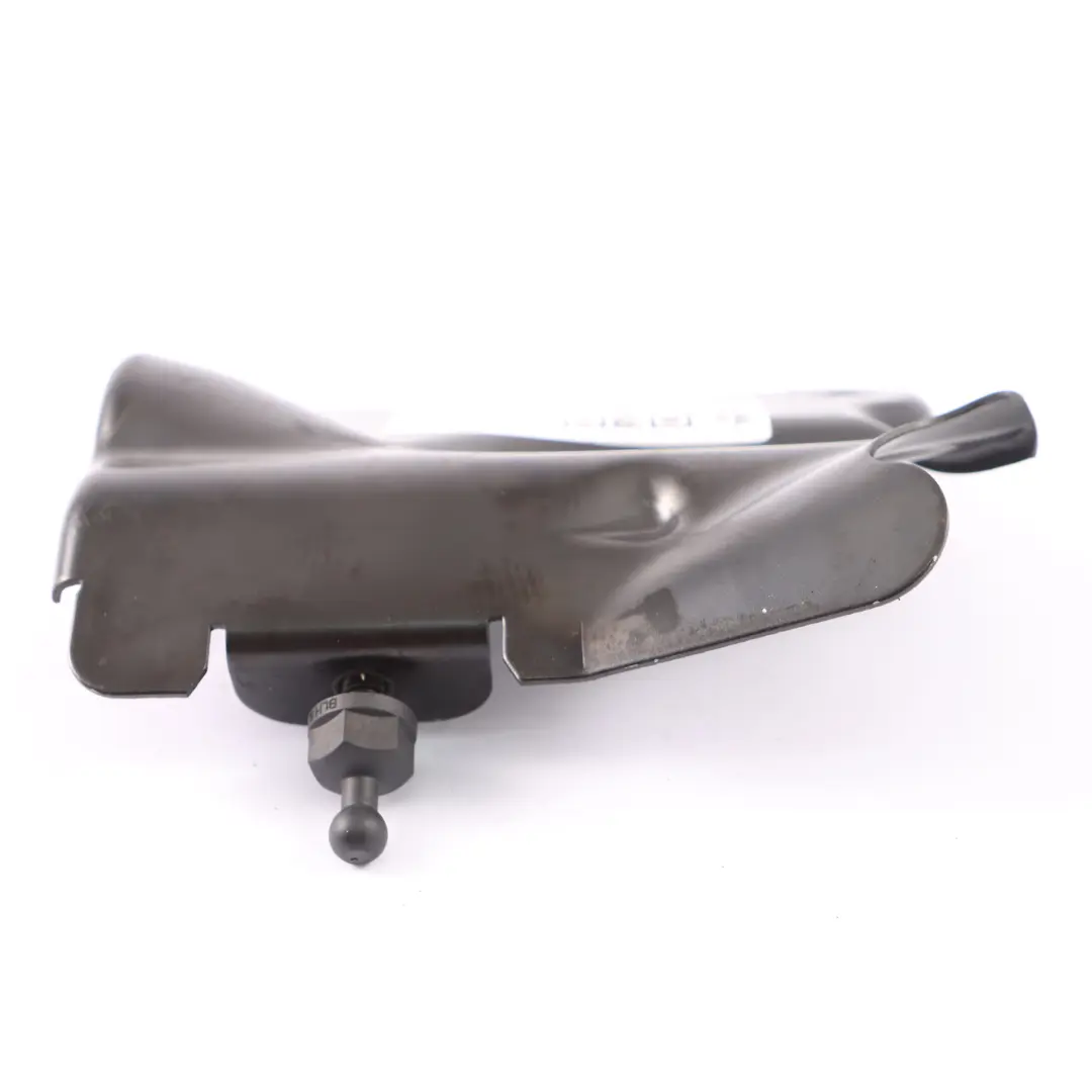 N63 Intake Silencer Bracket Cyl. 1-4 to BMW F07 F10 F13 F01 E71 Petrol with Part number 7577461 BMW F07 F10 F13 F01 E71 Petrol N63 Intake Silencer Bracket Cyl. 1-4 - SKU 7577461 - Part number 7577461