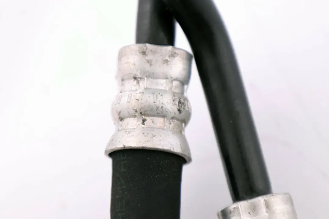 BMW E82 E88 E90 E91 E92 E93 Tubo De Enfriamiento De Aceite Entrada Salida - SKU 7577637 - Número de pieza 7577637 7577638