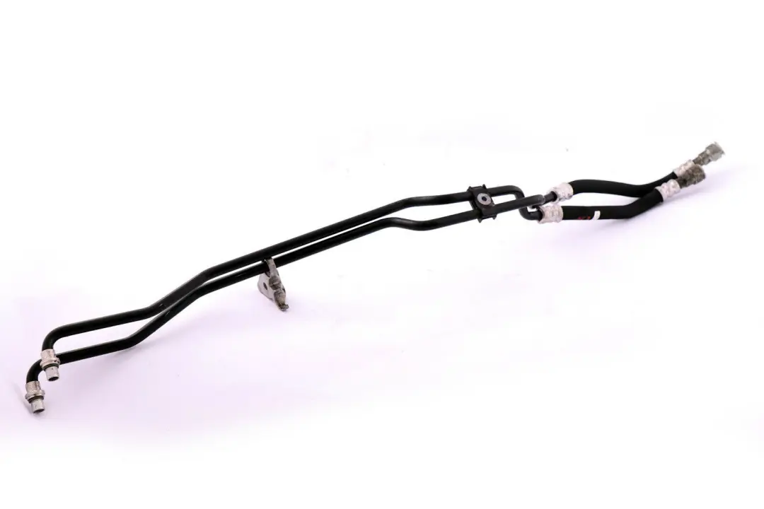 Tubo De Enfriamiento De Aceite Entrada Salida para BMW E82 E88 E90 E91 E92 E93 con número de pieza 7577637 7577638 BMW E82 E88 E90 E91 E92 E93 Tubo De Enfriamiento De Aceite Entrada Salida - SKU 7577637 - Número de pieza 7577637 7577638