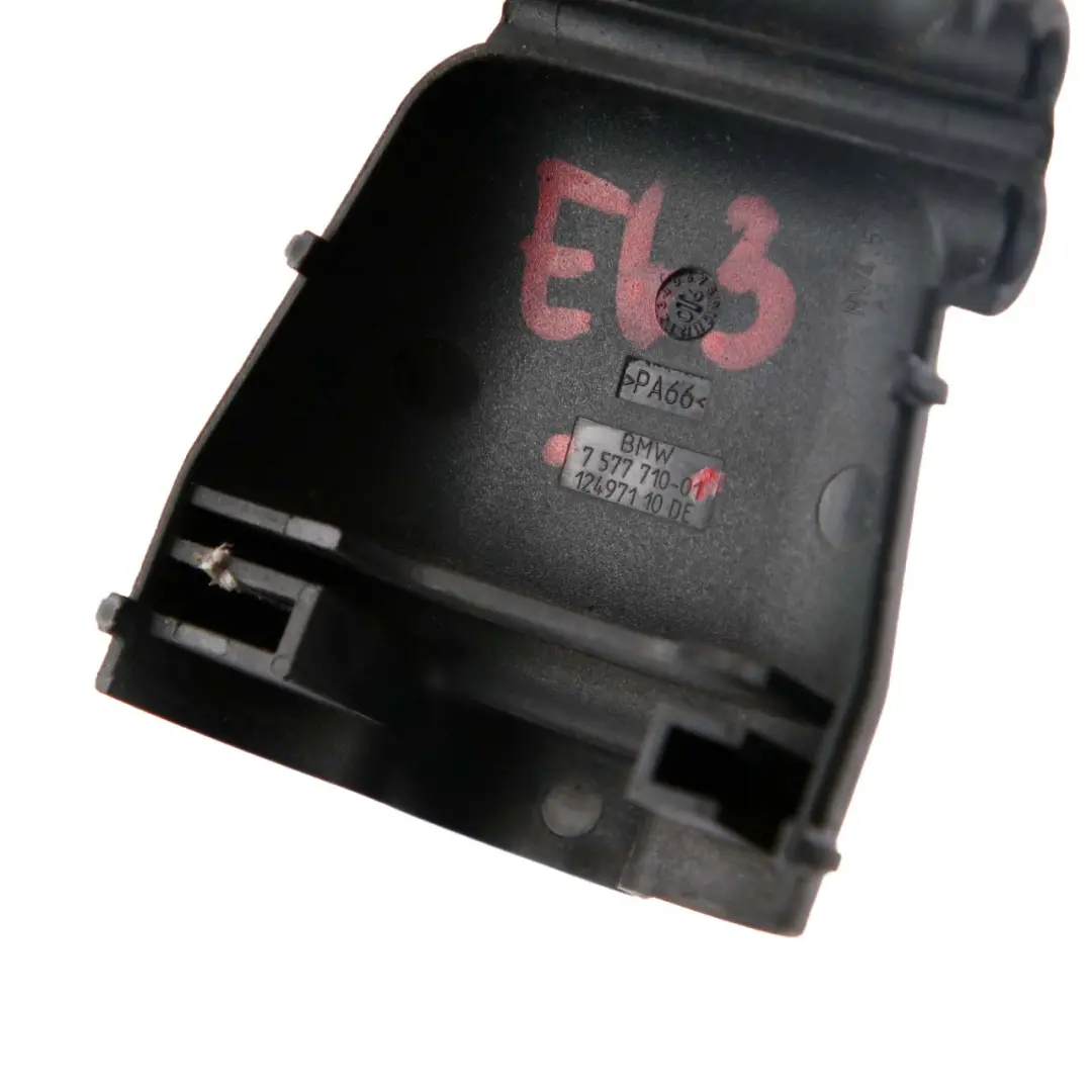 N62N Tappo Copertura Trim Silenziatore Aspirazione Carburante per BMW E60 E61 E64 con numero di parte 7577710 BMW E60 E61 E64 N62N Tappo Copertura Trim Silenziatore Aspirazione Carburante - SKU 7577710 - Numero di parte 7577710