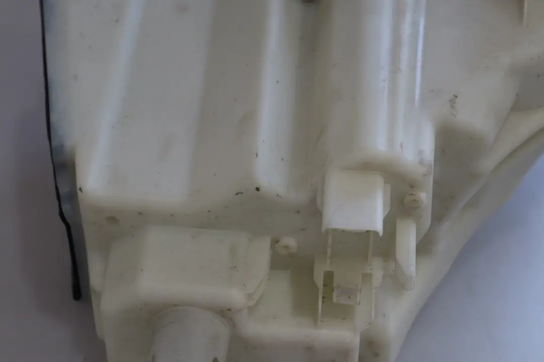 Couvercle Boîte Fusibles Électronique Inférieure 7578120 pour BMW Z4 E89 à propos du numéro de pièce 7578113 BMW Z4 E89 Couvercle Boîte Fusibles Électronique Inférieure 7578120 - SKU 7578113 - Numéro de pièce 7578113