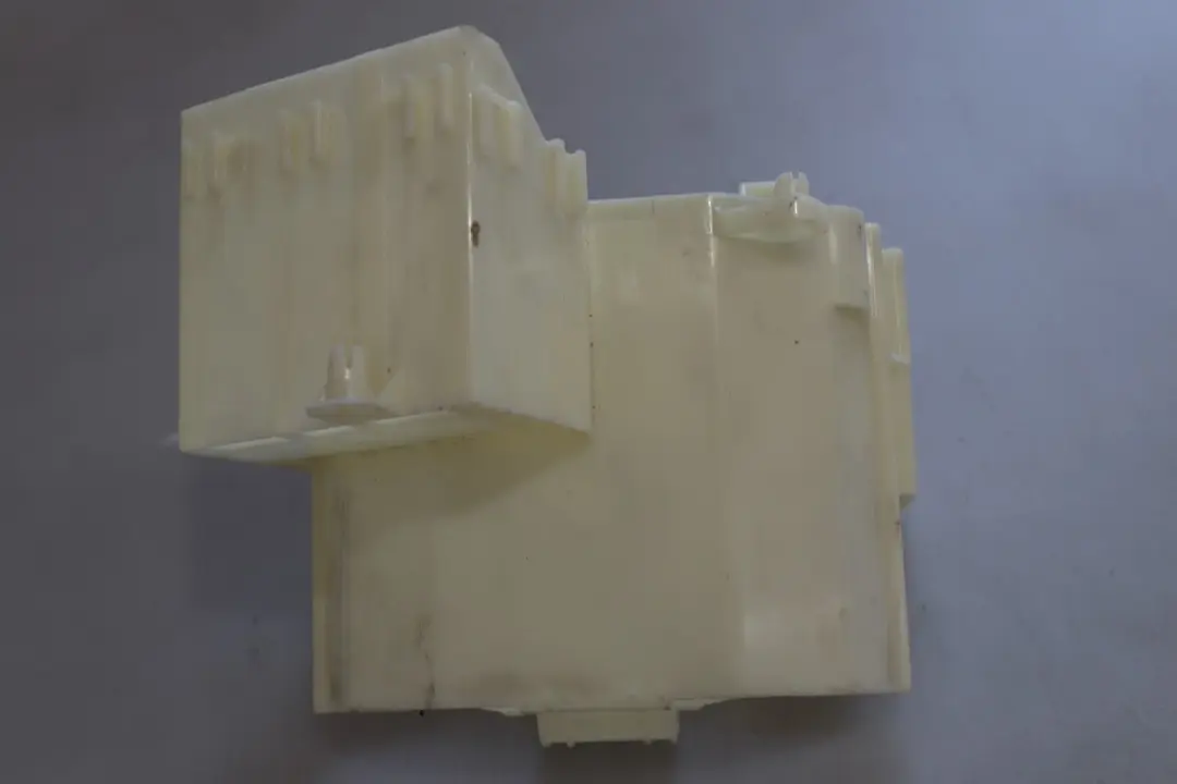 Reihe E89 Cabrio Roadster Geräteträger E-Box 1290 für BMW Z4 mit Teilenummer 7578121 BMW Z4 Reihe E89 Cabrio Roadster Geräteträger E-Box 1290 - SKU 7578121 - Teilenummer 7578121