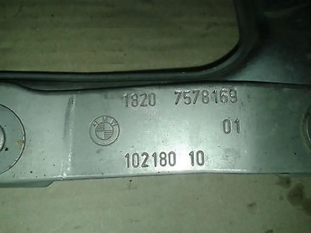 F01N F02N F10 F11 Bracket, front pipe exhaust to BMW 5 7 SERIES with Part number 18207578169 BMW 5 7 SERIES F01N F02N F10 F11 Bracket, front pipe exhaust - SKU 7578169 - Part number 18207578169