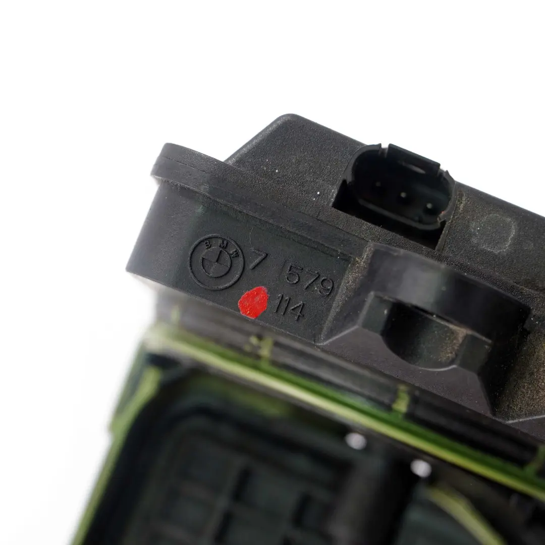 N52 Zawór DISA Kolektora do BMW E60 E81 E87 E90 o numerze 7579114 BMW E60 E81 E87 E90 N52 Zawór DISA Kolektora - SKU 7579114 - Numer Części 7579114