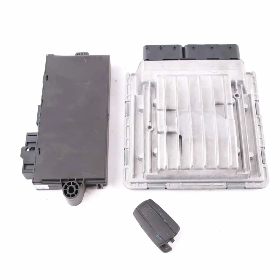 N43 Zestaw Startowy Komputer Silnika DME CAS do BMW E87 LCI E90 116i o numerze 7579142 BMW E87 LCI E90 116i N43 Zestaw Startowy Komputer Silnika DME CAS - SKU 7579142-1 - Numer Części 7579142