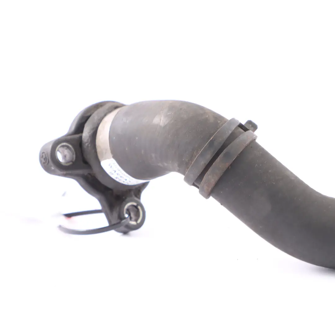 Tubo refrigerante BMW F10 F12 F13 Benzina N55 raffreddamento motore per con numero di parte 7580969 Tubo refrigerante BMW F10 F12 F13 Benzina N55 raffreddamento motore - SKU 7580969 - Numero di parte 7580969