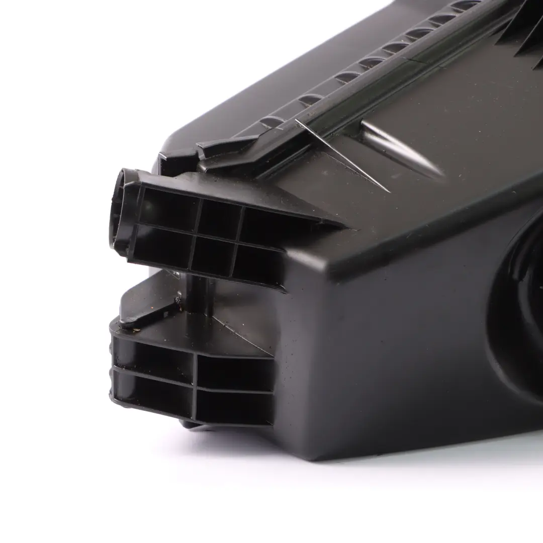 Filtro aria BMW Z4 E89 23i 30i N52N Airbox Silenziatore di aspirazione per con numero di parte 7582907 Filtro aria BMW Z4 E89 23i 30i N52N Airbox Silenziatore di aspirazione - SKU 7582907 - Numero di parte 7582907