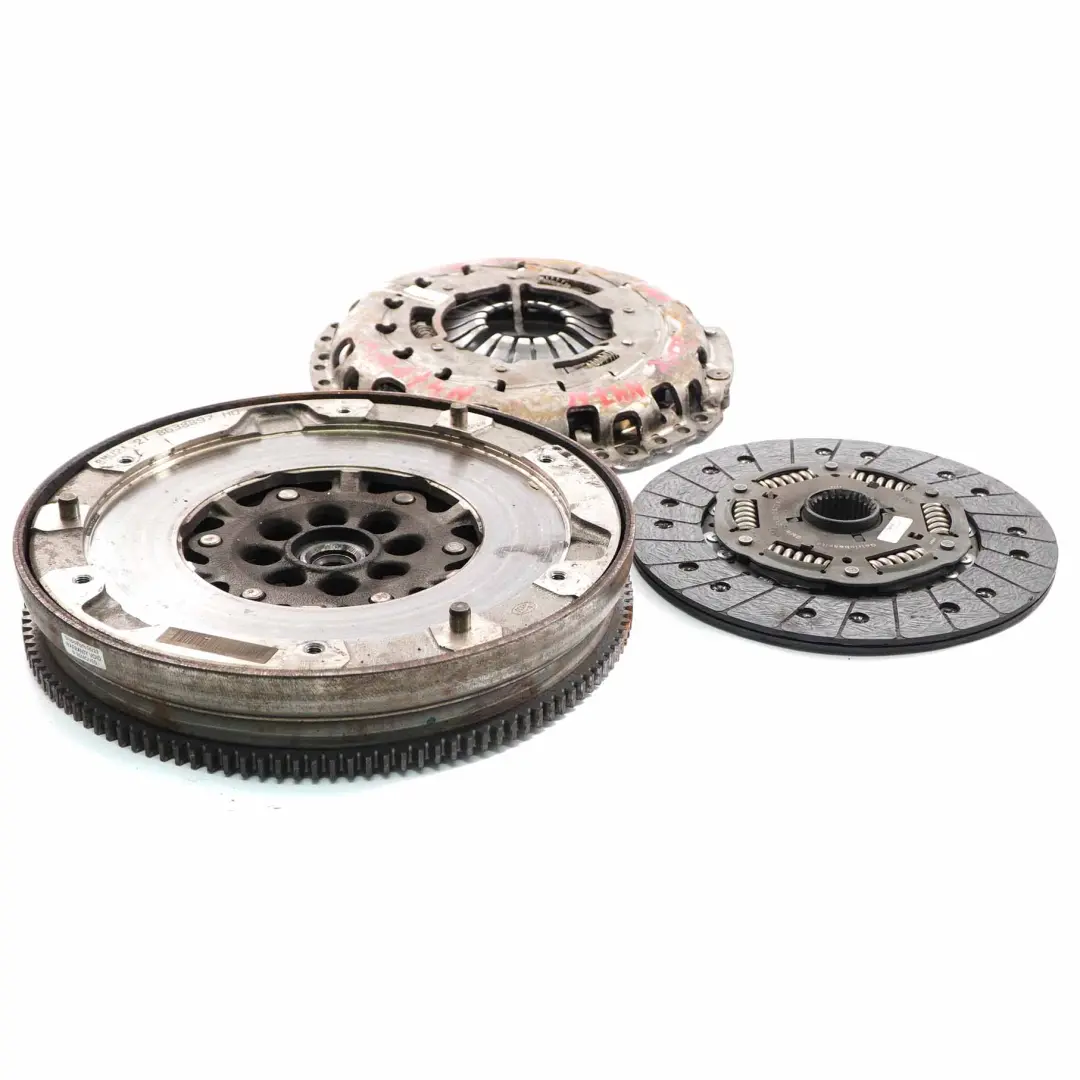 2.0dX N47N Zweimassenschwungrad 7577057 für BMW F25 xDrive Diesel 1.8d mit Teilenummer 7583172 BMW F25 xDrive Diesel 1.8d 2.0dX N47N Zweimassenschwungrad 7577057 - SKU 7583172 - Teilenummer 7583172