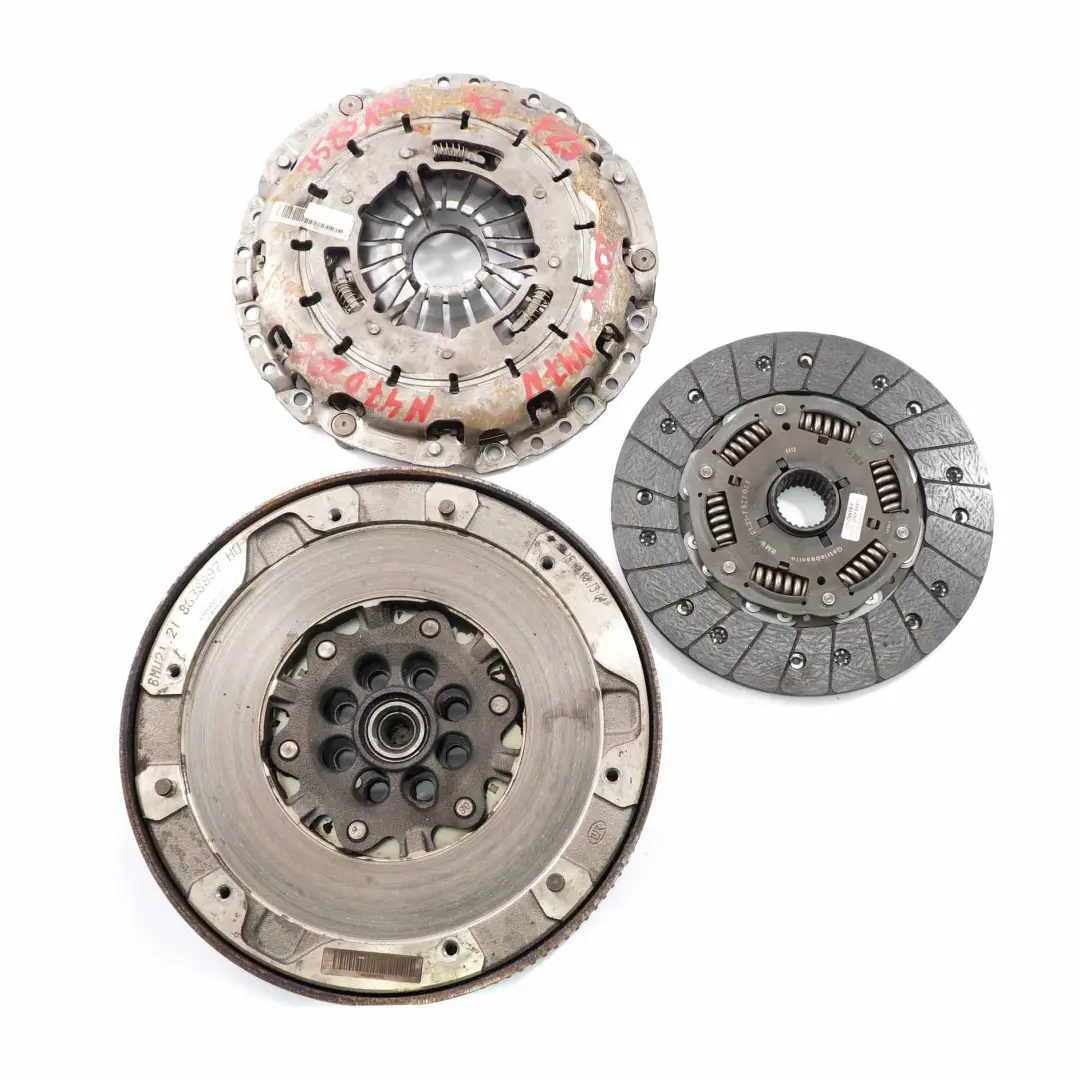 2.0dX N47N volano doppio a doppia massa 7577057 per BMW F25 xDrive Diesel 1.8d con numero di parte 7583172 BMW F25 xDrive Diesel 1.8d 2.0dX N47N volano doppio a doppia massa 7577057 - SKU 7583172 - Numero di parte 7583172