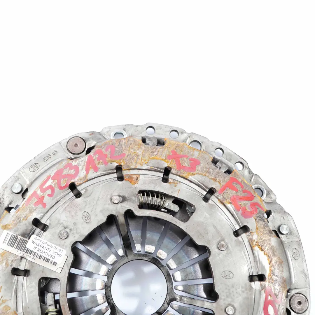 2.0dX N47N volano doppio a doppia massa 7577057 per BMW F25 xDrive Diesel 1.8d con numero di parte 7583172 BMW F25 xDrive Diesel 1.8d 2.0dX N47N volano doppio a doppia massa 7577057 - SKU 7583172 - Numero di parte 7583172