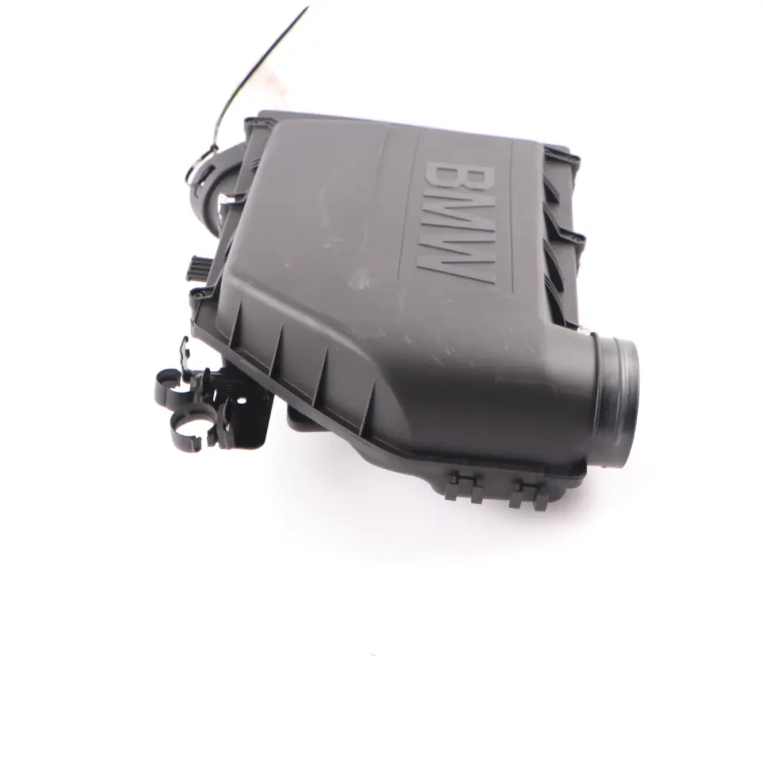 Scatola Filtro Aria BMW X5 E53 N62 Aspirazione Filtro Alloggiamento 7526411 per con numero di parte 7583725 Scatola Filtro Aria BMW X5 E53 N62 Aspirazione Filtro Alloggiamento 7526411 - SKU 7583725 - Numero di parte 7583725