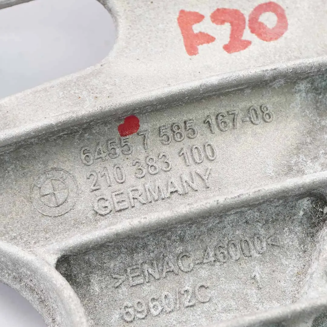 Mocowanie Łapa Uchwyt Kompresora Klimatyzacji do BMW F30 F80 M3 o numerze 7585167 BMW F30 F80 M3 Mocowanie Łapa Uchwyt Kompresora Klimatyzacji - SKU 7585167 - Numer Części 7585167