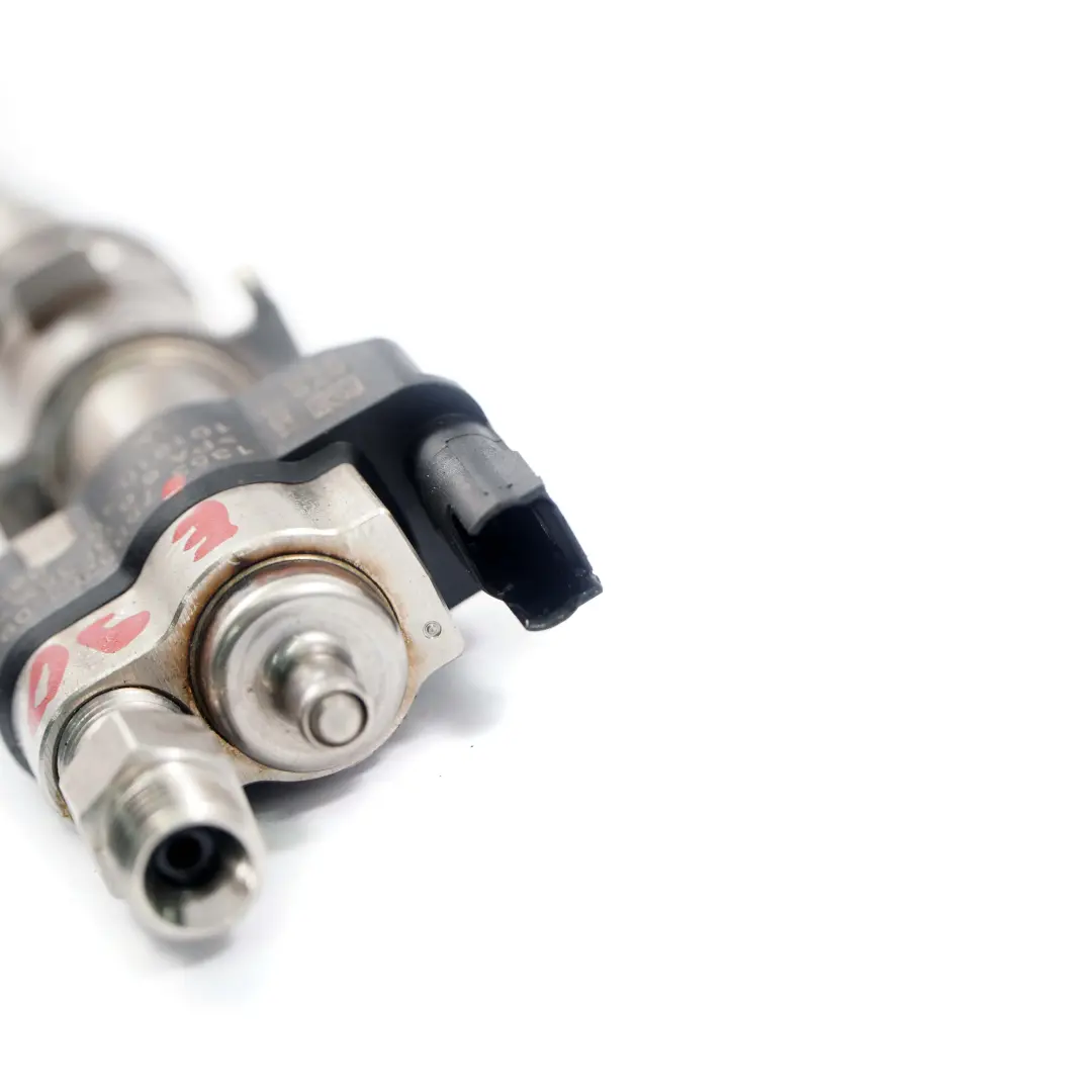 N54 N63 335i 550i Fuel Injection Injector Nozzle to BMW 3 5 E90 E92 F10 with Part number 7585261 BMW 3 5 E90 E92 F10 N54 N63 335i 550i Fuel Injection Injector Nozzle - SKU 7585261 - Part number 7585261