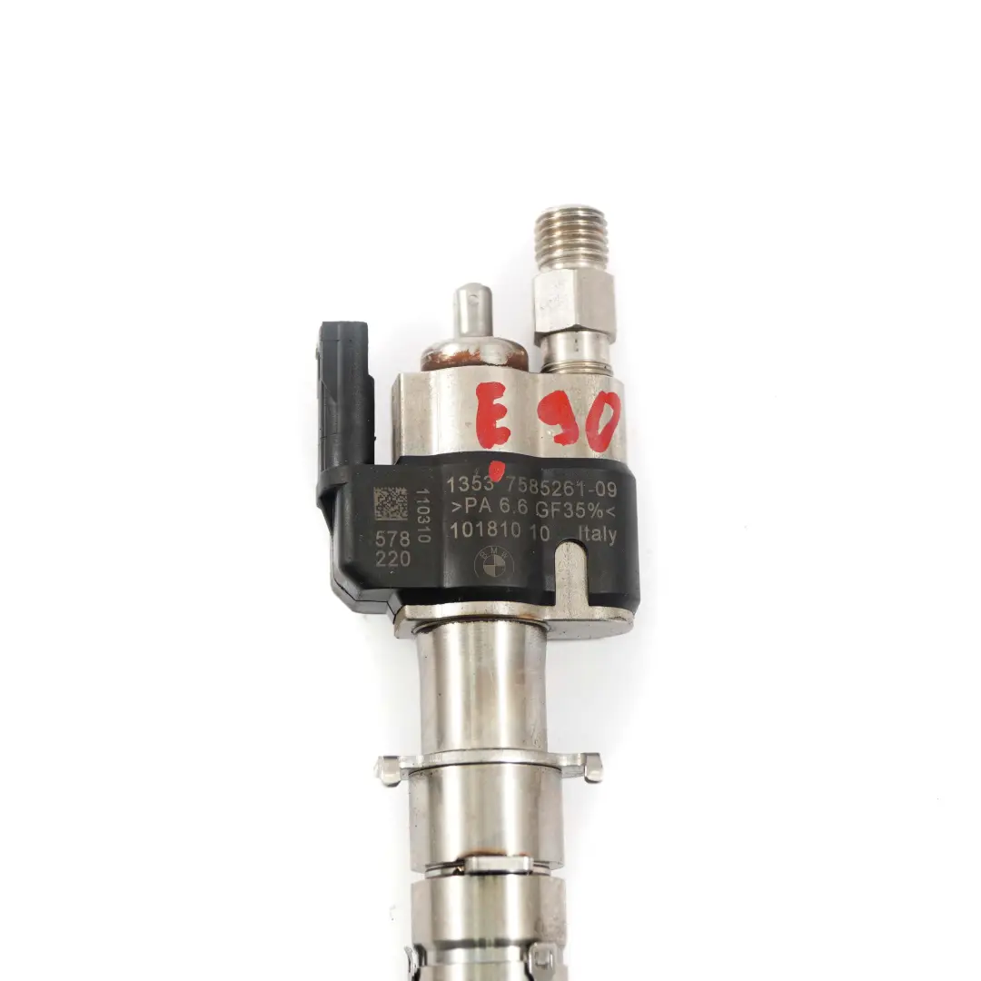 Injecteur Essence pour BMW 3 5 Serie E60 E90 E92 E93 à propos du numéro de pièce 7585261 BMW 3 5 Serie E60 E90 E92 E93 Injecteur Essence - SKU 7585261 - Numéro de pièce 7585261