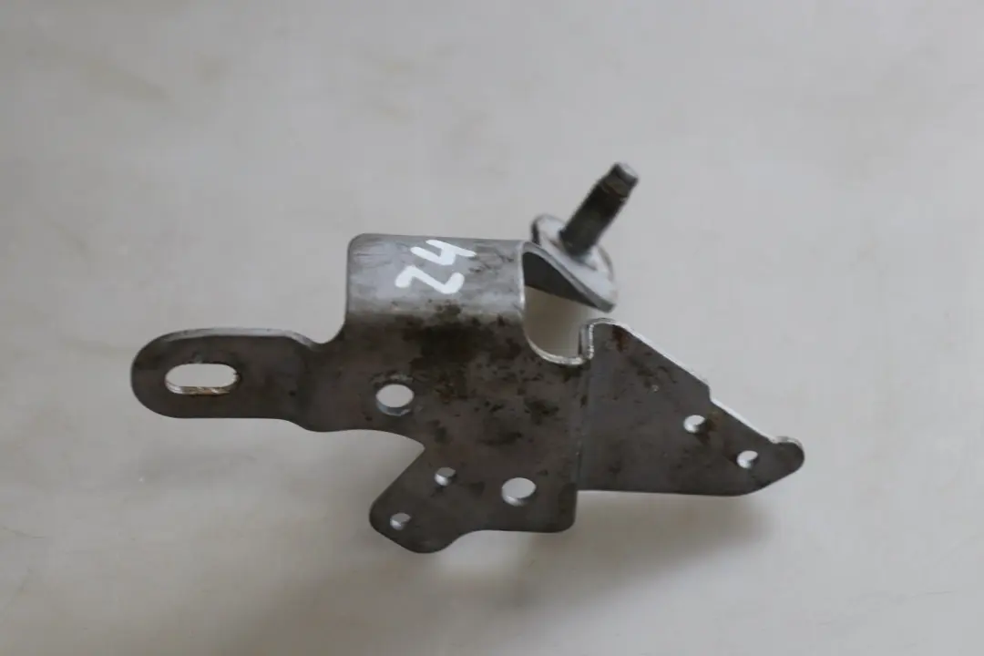 N52N Halter Katalysator Vorschalldämpfer 1820 für BMW Z4 E89 mit Teilenummer 7586705 BMW Z4 E89 N52N Halter Katalysator Vorschalldämpfer 1820 - SKU 7586705 - Teilenummer 7586705