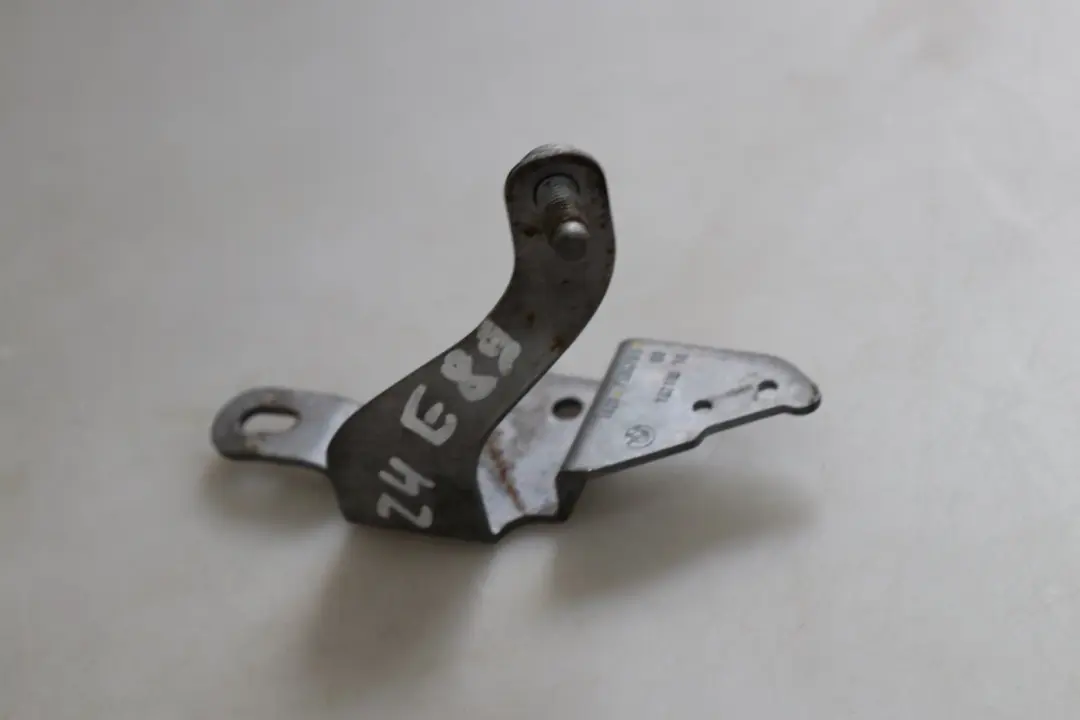 N52N Soporte Silenciador Escape Delantero para BMW Z4 E89 con número de pieza 7586705 BMW Z4 E89 N52N Soporte Silenciador Escape Delantero - SKU 7586705 - Número de pieza 7586705