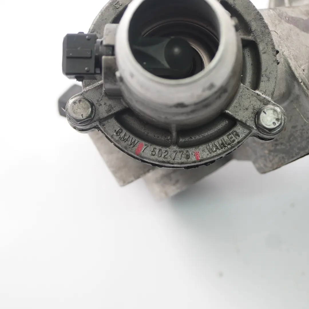 BMW E60 E63 E65 740i 550i 650i 740i Coolant Water Pump Thermostat 7586779 - SKU 7586779-1 - Part number 7790472