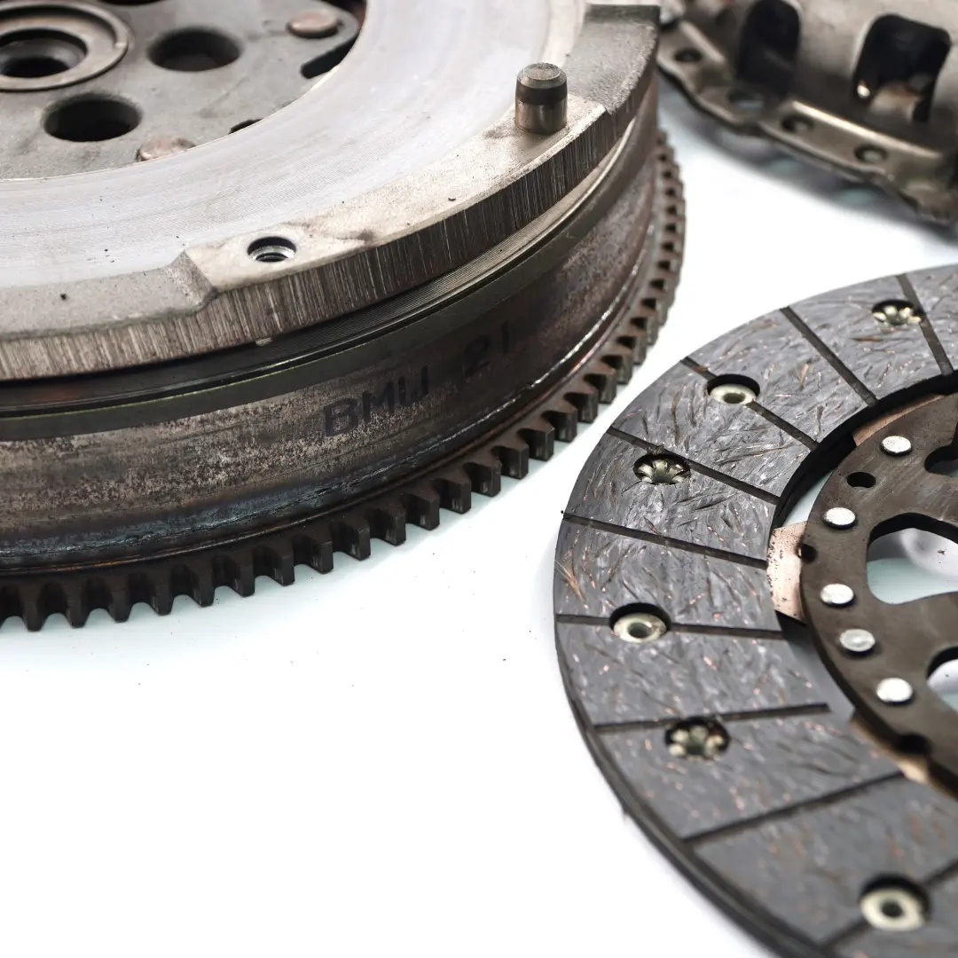 N52 Dwumas Sprzęgło Docisk Komplet do BMW Z4 E85 2.5i o numerze 7587368 BMW Z4 E85 2.5i N52 Dwumas Sprzęgło Docisk Komplet - SKU 7587368-1 - Numer Części 7587368