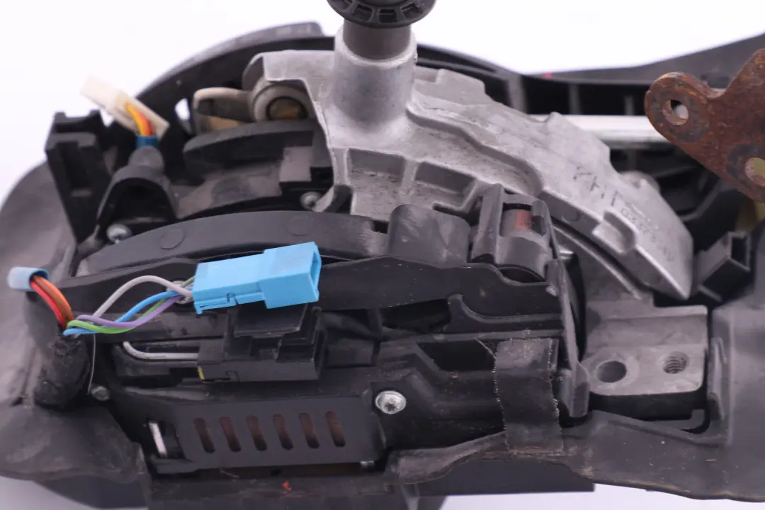 Gearshift Selector Steptronic to BMW Z4 E89 Roadster Cabrio with Part number 7587527 BMW Z4 E89 Roadster Cabrio Gearshift Selector Steptronic - SKU 7587527 - Part number 7587527