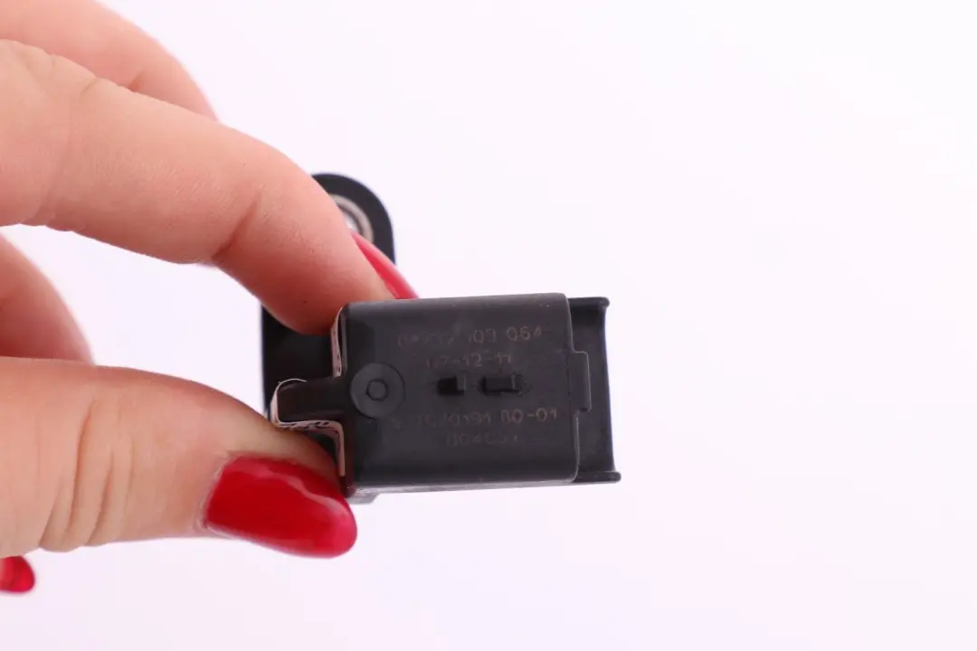 Sensor De posicion del arbol De levas 7570191 para BMW F20 F21 F30 R55 R56 R57 con número de pieza 7588095 BMW F20 F21 F30 R55 R56 R57 Sensor De posicion del arbol De levas 7570191 - SKU 7588095 - Número de pieza 7588095