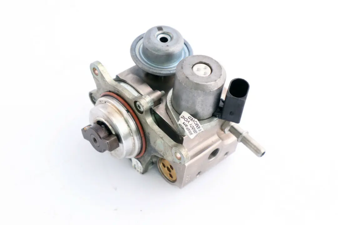 High Pressure Fuel Pump to Mini Cooper S R55 R56 R57 LCI R58 R59 with Part number 7588879 Mini Cooper S R55 R56 R57 LCI R58 R59 High Pressure Fuel Pump - SKU 7588879 - Part number 7588879