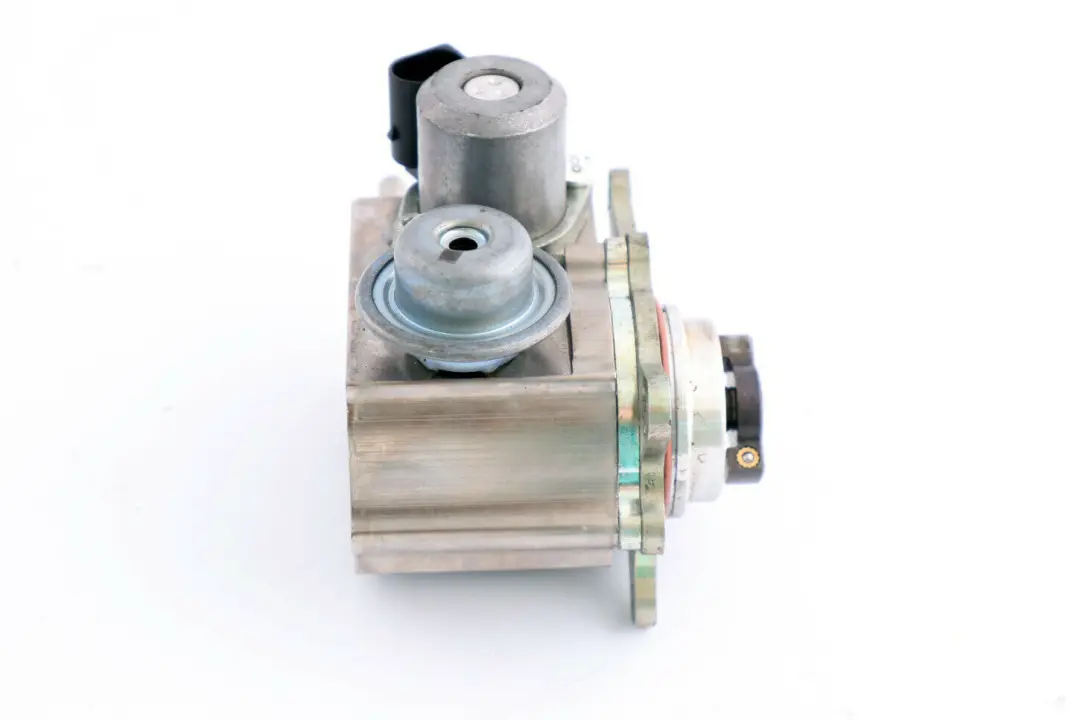 Bomba De Combustible Alta Presion para Mini Cooper S R55 R56 R57 LCI R58 R59 con número de pieza 7588879 Mini Cooper S R55 R56 R57 LCI R58 R59 Bomba De Combustible Alta Presion - SKU 7588879 - Número de pieza 7588879