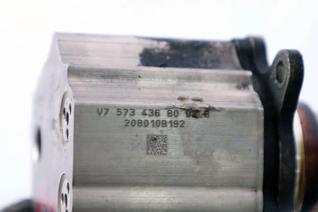 High Pressure Fuel Pump to Mini Cooper S R55 R56 R57 LCI R58 R59 with Part number 7588879 Mini Cooper S R55 R56 R57 LCI R58 R59 High Pressure Fuel Pump - SKU 7588879 - Part number 7588879