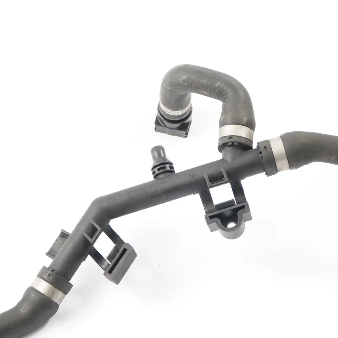 Tuyau refroidissement BMW F10 F11 F12 F13 F07 GT Petrol N63 Water Pipe pour à propos du numéro de pièce 7592649 Tuyau refroidissement BMW F10 F11 F12 F13 F07 GT Petrol N63 Water Pipe - SKU 7592649 - Numéro de pièce 7592649