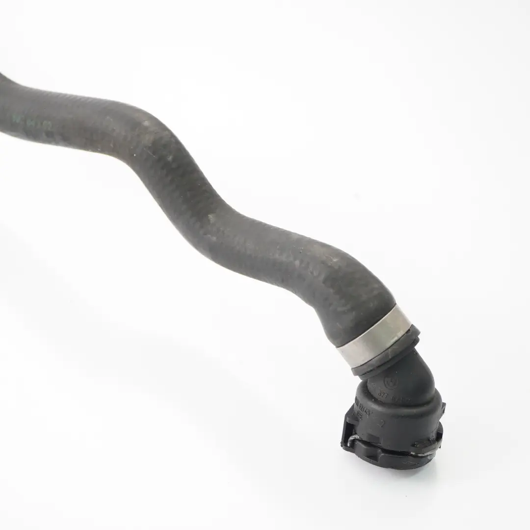 Manguera refrigerante BMW F10 F11 F12 F13 F07 GT Gasolina N63 Tubo agua para con número de pieza 7592649 Manguera refrigerante BMW F10 F11 F12 F13 F07 GT Gasolina N63 Tubo agua - SKU 7592649 - Número de pieza 7592649