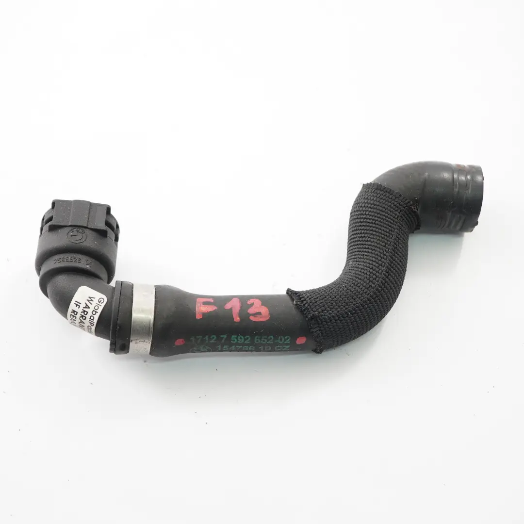 Tuyau d'eau BMW F10 F11 F12 F13 N63 Ligne tuyauterie l'essence pour à propos du numéro de pièce 7592652 Tuyau d'eau BMW F10 F11 F12 F13 N63 Ligne tuyauterie l'essence - SKU 7592652 - Numéro de pièce 7592652