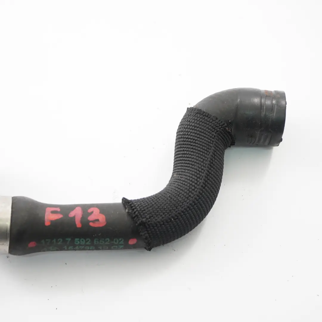 Manguera de agua BMW F10 F11 F12 F13 N63 Tubería refrigerante para con número de pieza 7592652 Manguera de agua BMW F10 F11 F12 F13 N63 Tubería refrigerante - SKU 7592652 - Número de pieza 7592652