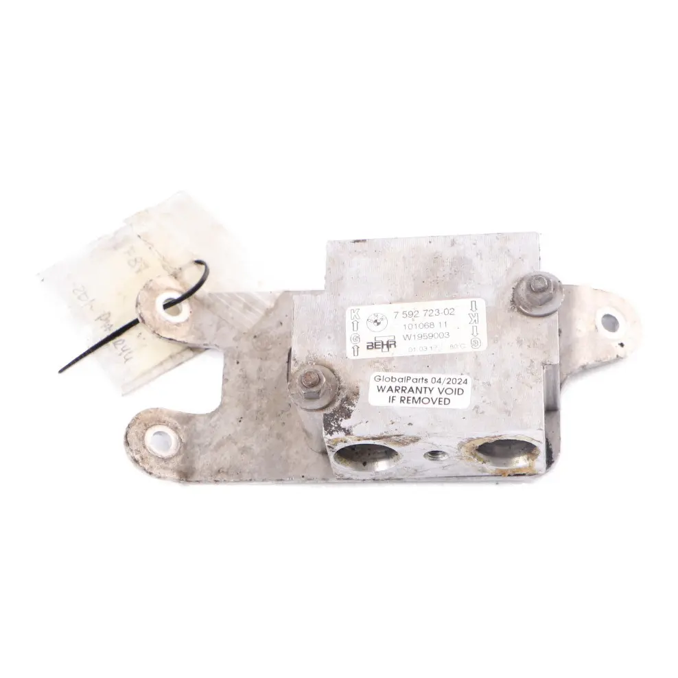 Thermostat Öl Getriebe Kühler Schlauchhalter für BMW F80 M3 F82 F83 M4 mit Teilenummer 7592723 BMW F80 M3 F82 F83 M4 Thermostat Öl Getriebe Kühler Schlauchhalter - SKU 7592723-2 - Teilenummer 7592723