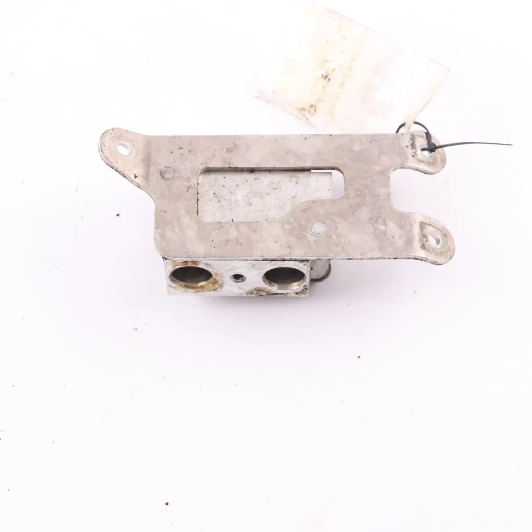 Gearbox Oil Cooler Thermostat to BMW F87 M2 F80 M3 F82 F83 M4 with Part number 7592723 BMW F87 M2 F80 M3 F82 F83 M4 Gearbox Oil Cooler Thermostat - SKU 7592723-2 - Part number 7592723