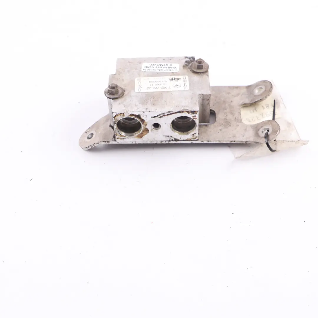 Gearbox Oil Cooler Thermostat to BMW F87 M2 F80 M3 F82 F83 M4 with Part number 7592723 BMW F87 M2 F80 M3 F82 F83 M4 Gearbox Oil Cooler Thermostat - SKU 7592723-2 - Part number 7592723