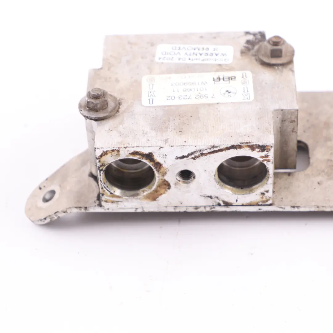 Gearbox Oil Cooler Thermostat to BMW F87 M2 F80 M3 F82 F83 M4 with Part number 7592723 BMW F87 M2 F80 M3 F82 F83 M4 Gearbox Oil Cooler Thermostat - SKU 7592723-2 - Part number 7592723