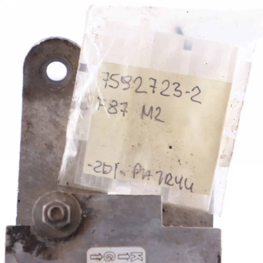 Gearbox Oil Cooler Thermostat to BMW F87 M2 F80 M3 F82 F83 M4 with Part number 7592723 BMW F87 M2 F80 M3 F82 F83 M4 Gearbox Oil Cooler Thermostat - SKU 7592723-2 - Part number 7592723