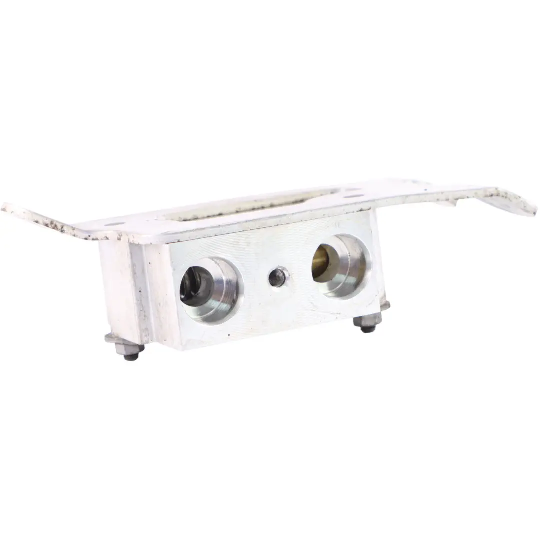 Thermostat Öl Getriebe Kühler Schlauchhalter für BMW F80 M3 F82 F83 M4 mit Teilenummer 7592723 BMW F80 M3 F82 F83 M4 Thermostat Öl Getriebe Kühler Schlauchhalter - SKU 7592723-3 - Teilenummer 7592723