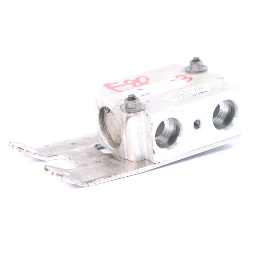 Termostato Olio Trasmissione Refrigeratore Supporto per BMW F80 M3 F82 M4 con numero di parte 7592723 BMW F80 M3 F82 M4 Termostato Olio Trasmissione Refrigeratore Supporto - SKU 7592723-3 - Numero di parte 7592723