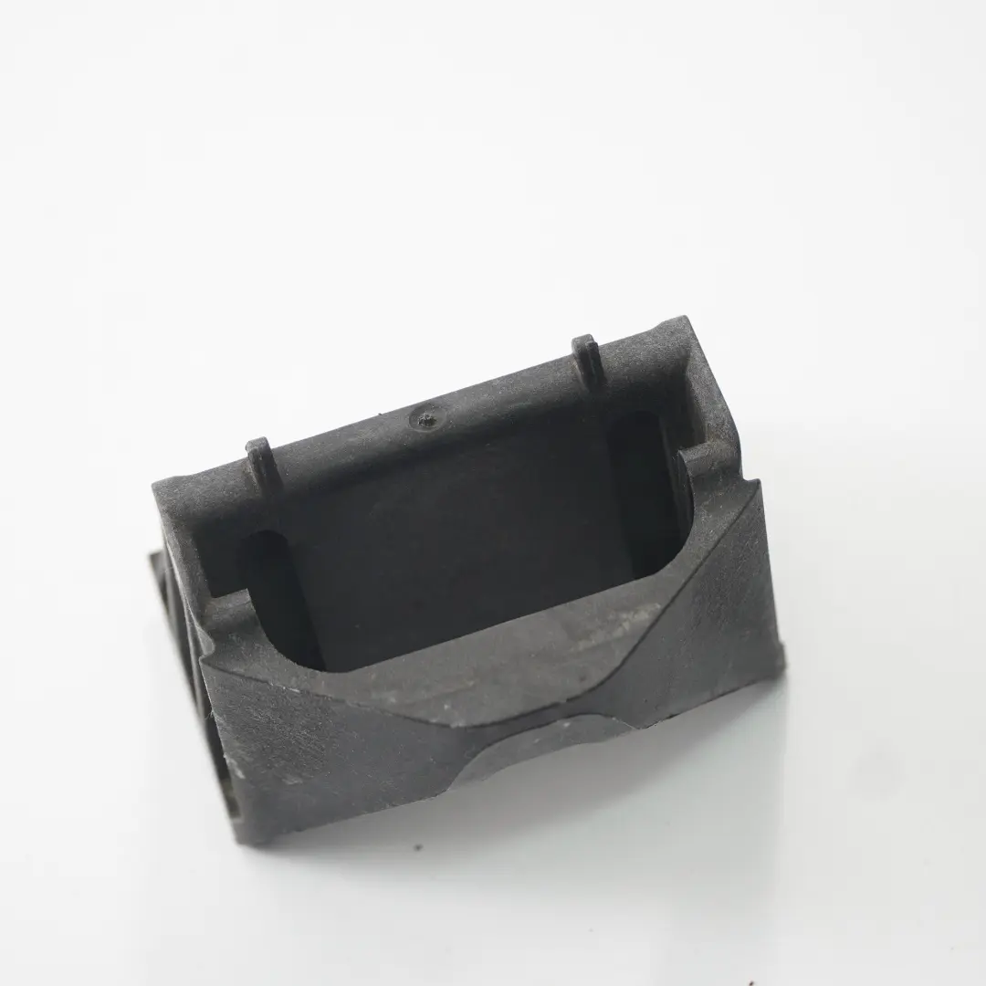 Wspornik Mocowanie Adapter Chłodnicy do BMW X3 F25 X4 F26 o numerze 7593779 BMW X3 F25 X4 F26 Wspornik Mocowanie Adapter Chłodnicy - SKU 7593779 - Numer Części 7593779